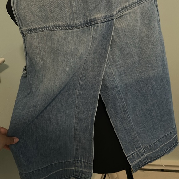 CLOTH & STONE DENIM TOP - Picture 6 of 6